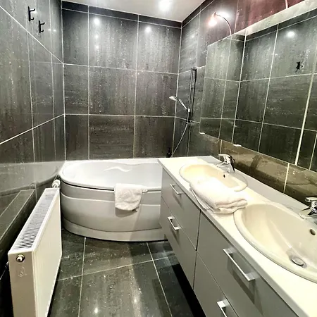 Apartament Daynight Sauveniere *